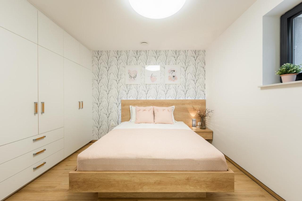 Apartments Gros Radece Екстер'єр фото